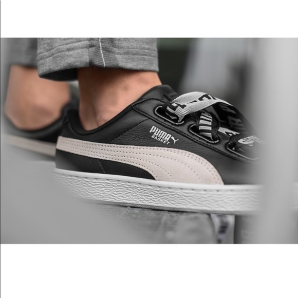 NWT! PUMA Signature Laces Leather Sneakers - Picture 6 of 8